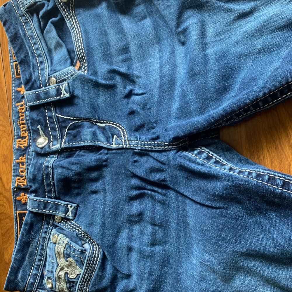 Women’s Rock Revivals Size 30